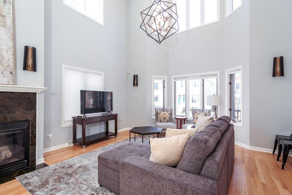 Eclectic Stylish And Cozy Milwaukee Unit Villa Dış mekan fotoğraf