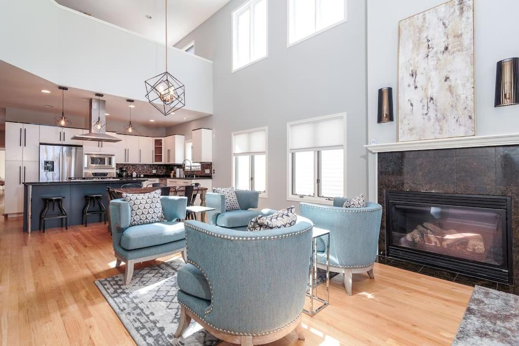 Eclectic Stylish And Cozy Milwaukee Unit Villa Dış mekan fotoğraf
