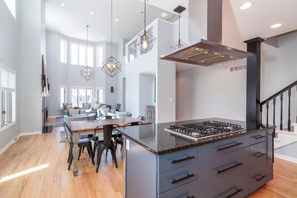 Eclectic Stylish And Cozy Milwaukee Unit Villa Dış mekan fotoğraf