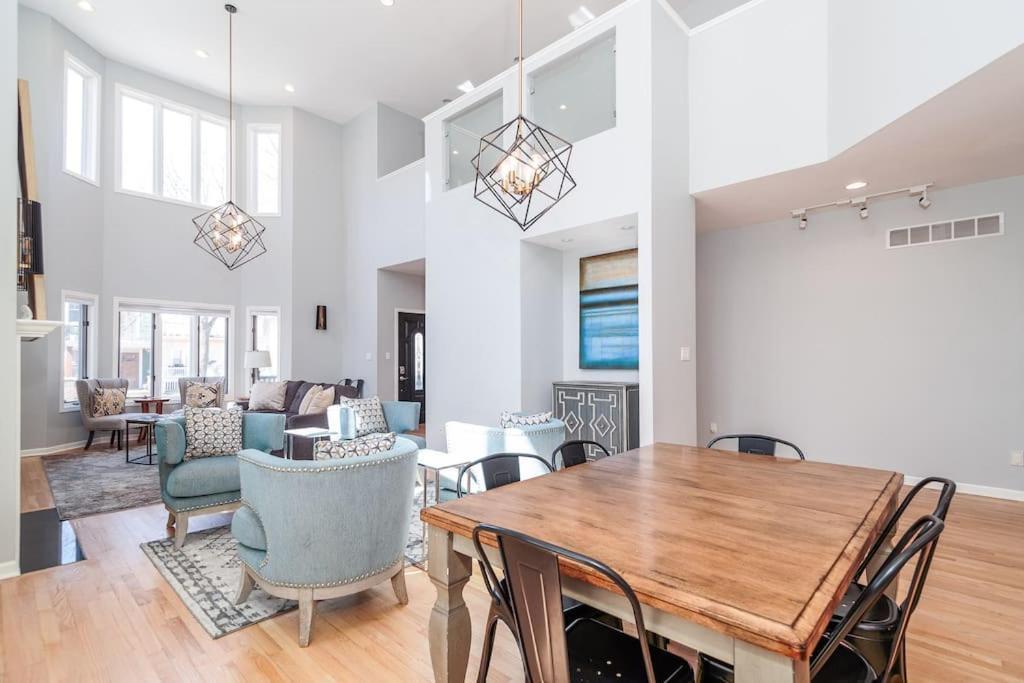 Eclectic Stylish And Cozy Milwaukee Unit Villa Dış mekan fotoğraf